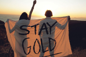 couple-friends-stay-stay-gold-Favim.com-540892